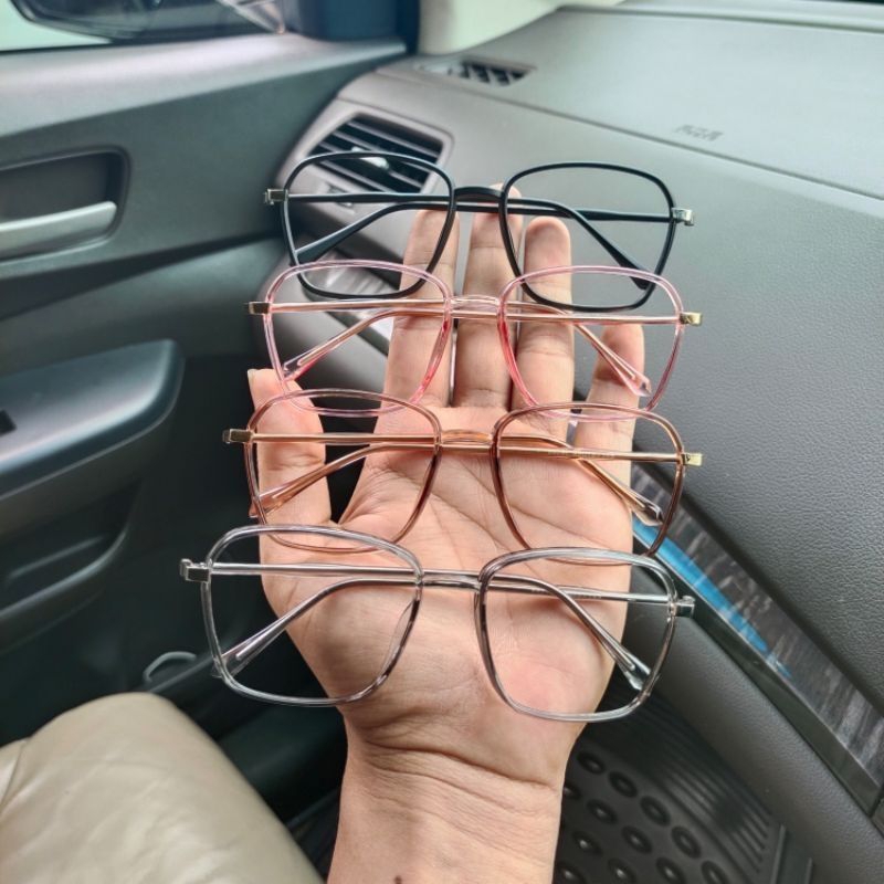 0KACAMATA BLUECROMIC  8829 // KACAMATA ANTI RADIASI // KACAMATA WANITA // KACAMATA MINUS // KACAMATA KEKINIAN//