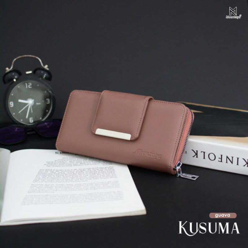 DOMPET KUSUMA MOONZAYA