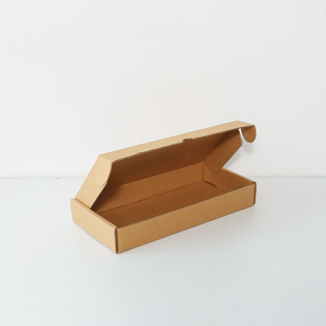 

Box Emailer (Pizza) 20x10x3 E-Flute K150 Packaging Aksesoris/Kotak Kado/Hampers/Kardus/Box