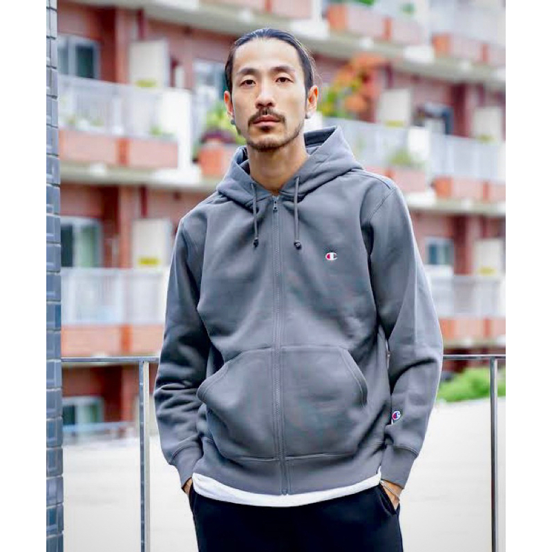 ZIP HOODIE CH*MPION BASIC LOGO RESMI BNWT ( JAPAN )