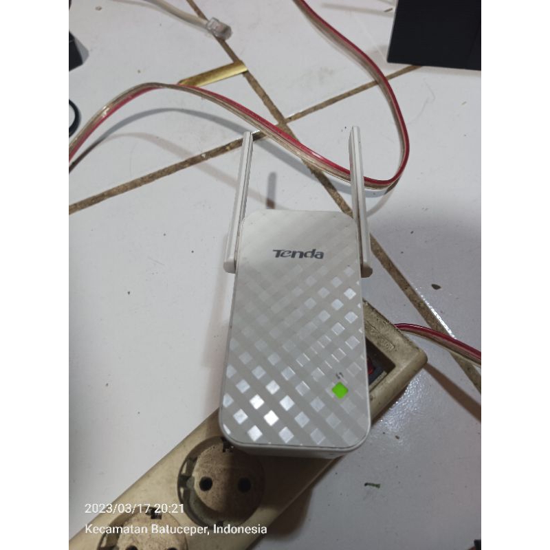 Tenda A9 WiFi Range extender