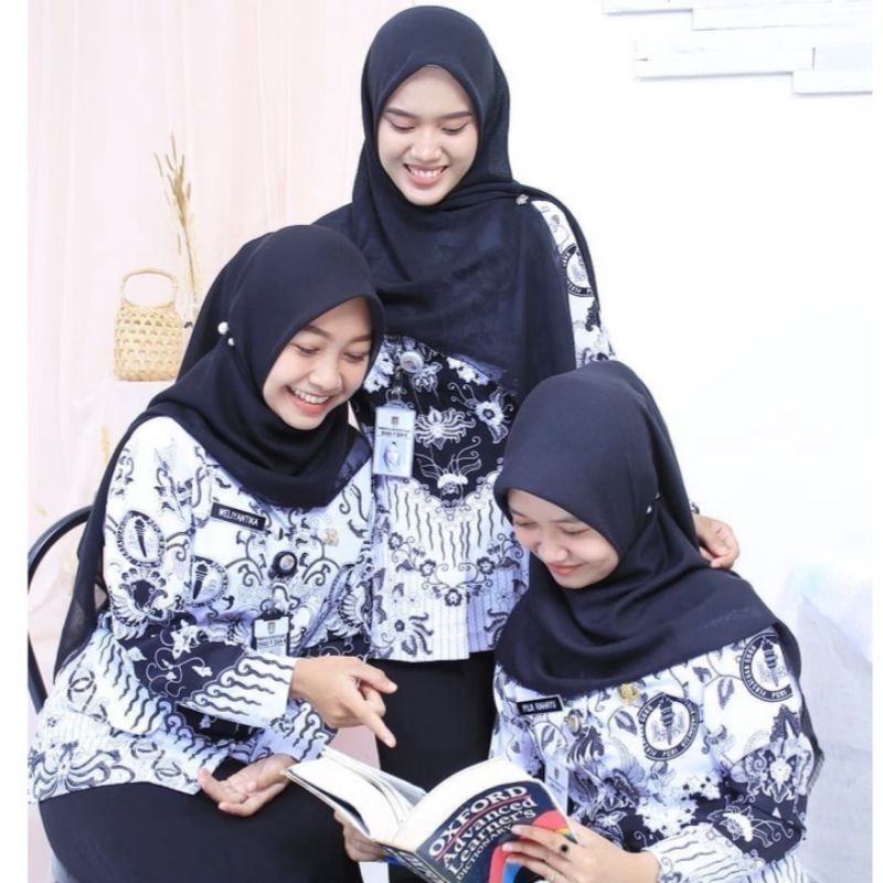 Blus Batik PGRI Terbaru Bahan Katun Premium- Naira Batik