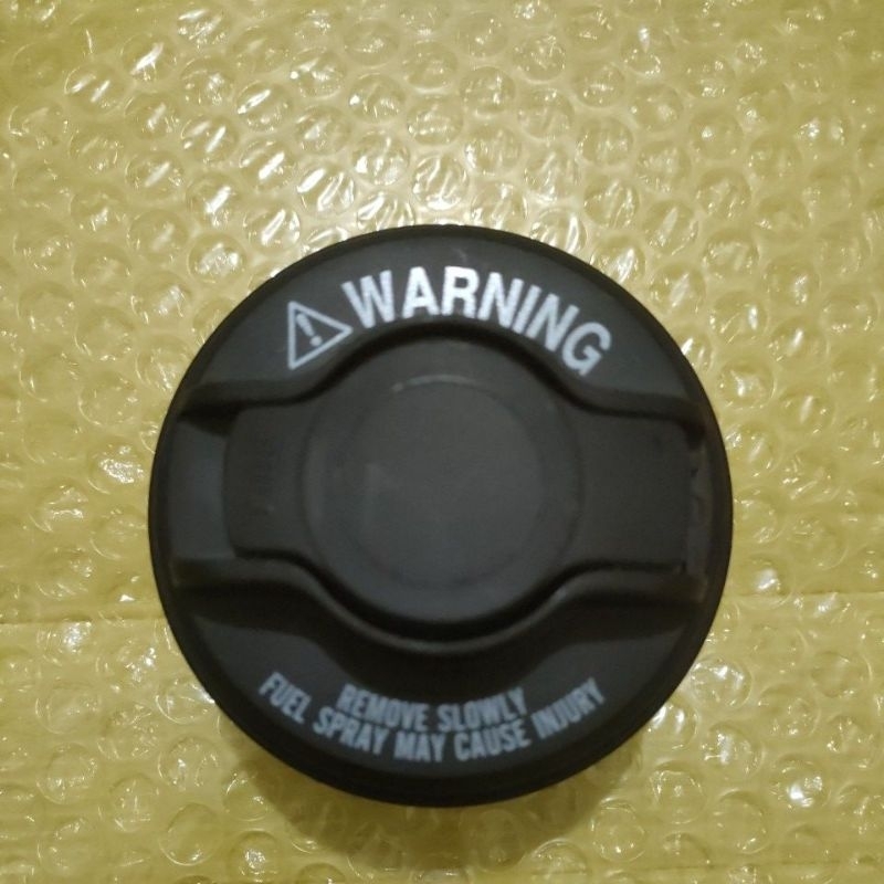 TUTUP TANGKI BENSIN SUZUKI APV PICK UP ORI