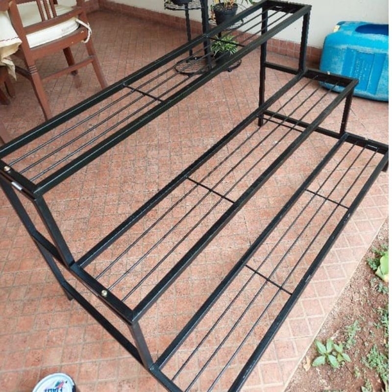 rak bunga besi susun 3/ rak tanaman / rak pot kembang