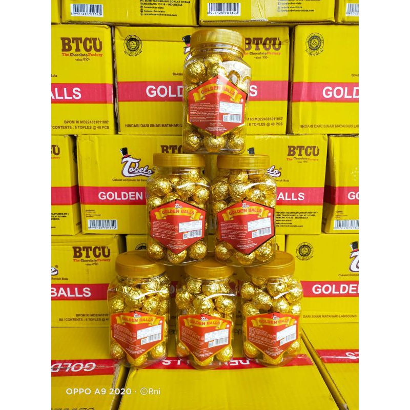 

TOBELLO GOLDEN BALL COKLAT TOPLES JAJANAN ANAK CEMILAN LEBARAN MURAH KEBUMEN