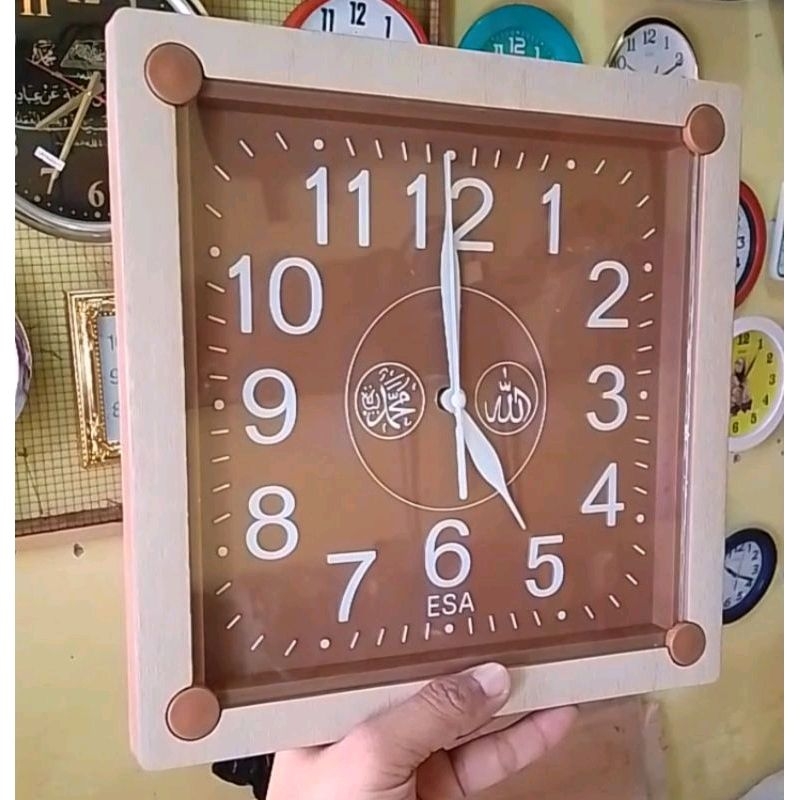 Jam Dinding Kaligrafi Edison