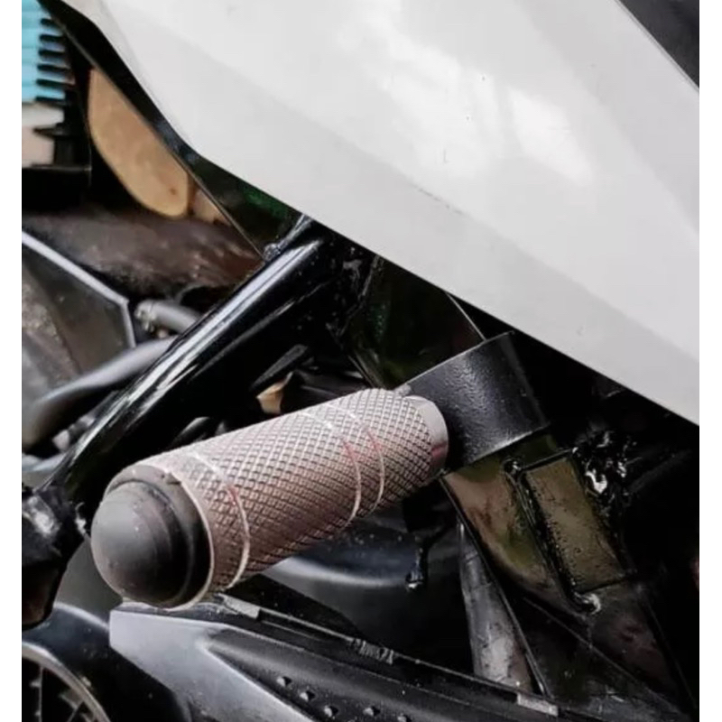 FOOT STEP PIJAKAN KAKI UNDERBONE VARIO 125 VARIO 150 CROME