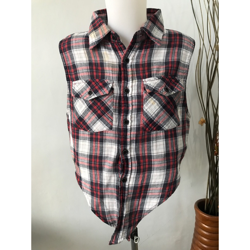 ATASAN WANITA KOTAK TANPA LENGAN ROMPI KOTAK PRELOVED