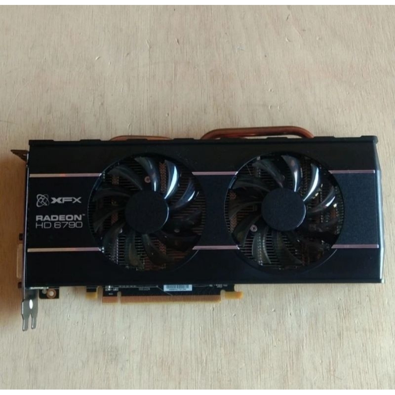 VGA XFX RADEON HD 6790  DUAL FAN 1GB-256BITS-DDR5