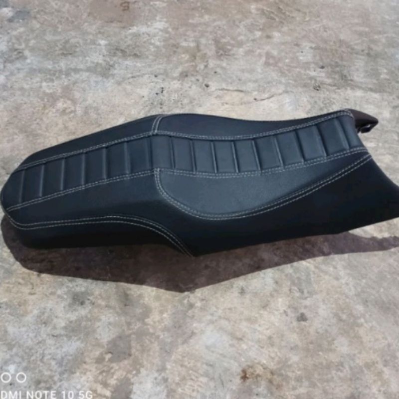 Jok Motor Modifikasi Vixion Old & New Bahan MBtech Modifikasi