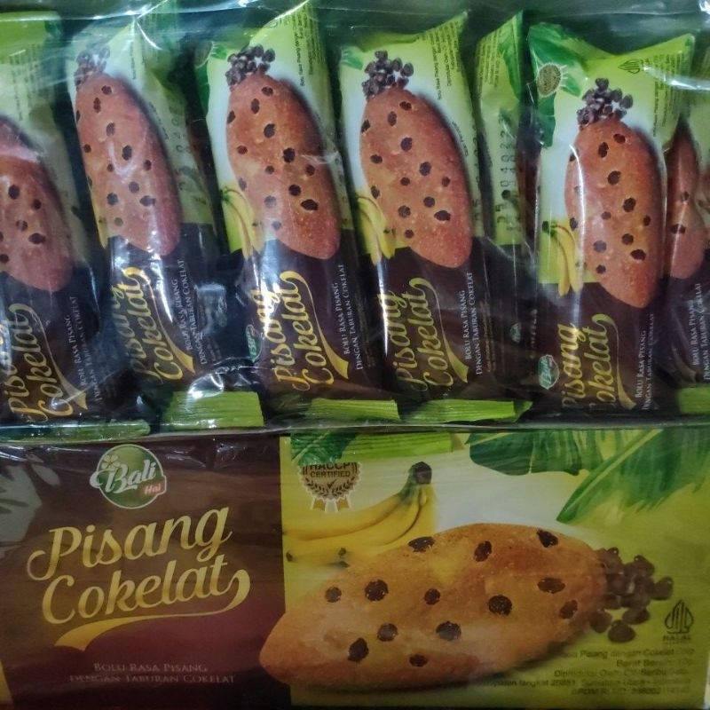 pisang cokelat bolu rasa pisang dengan taburan coklat