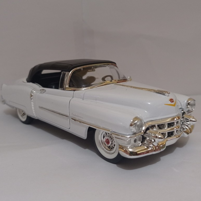 Diecast Cadillac Eldorado 1953 Welly 1:24 mobil klasik mainan koleksi harga murah