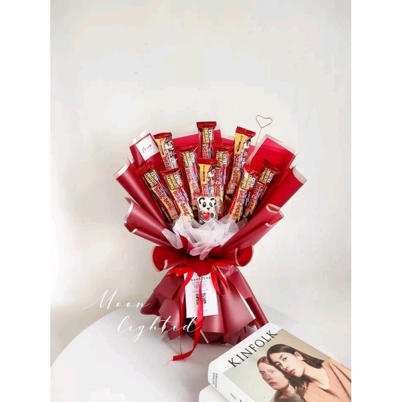 

Buket Beng-beng / Buket Valentine / Buket wisuda bengbeng / Buket Ulang tahun mewah