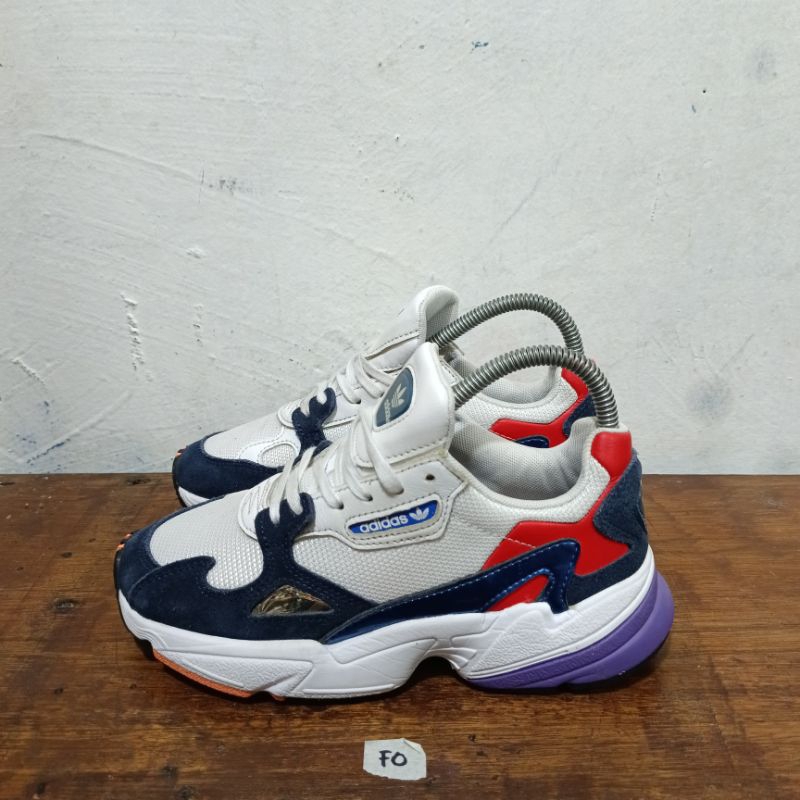 Sepatu second original adidas torsion size 36