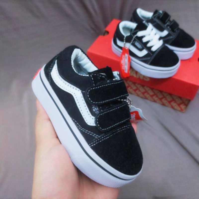 {Premium Quality} SEPATU VANS ANAK SEPATU ANAK LAKI LAKI DAN SEPATU ANAK PEREMPUAN SEPATU SEKOLAH ANAK WARNA HITAM KUALITAS PREMIUM