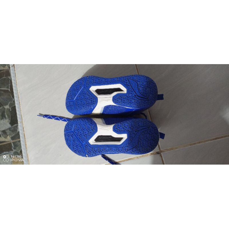 Sepatu.badminton.lining.Saga lite5.Second