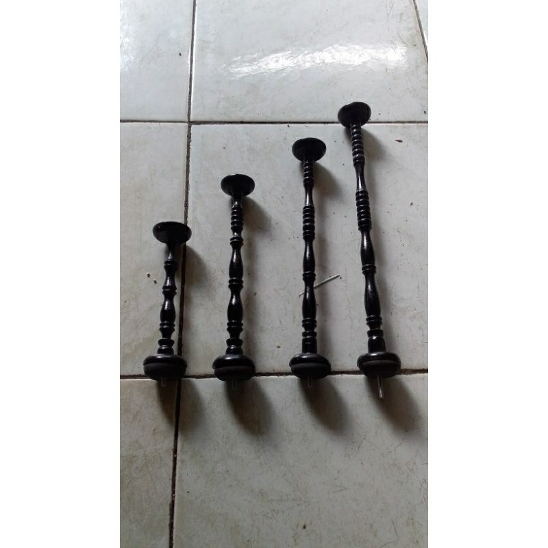 Tangkringan Branjangan Motif Warna Hitam Bahan Full Jati Halusan.