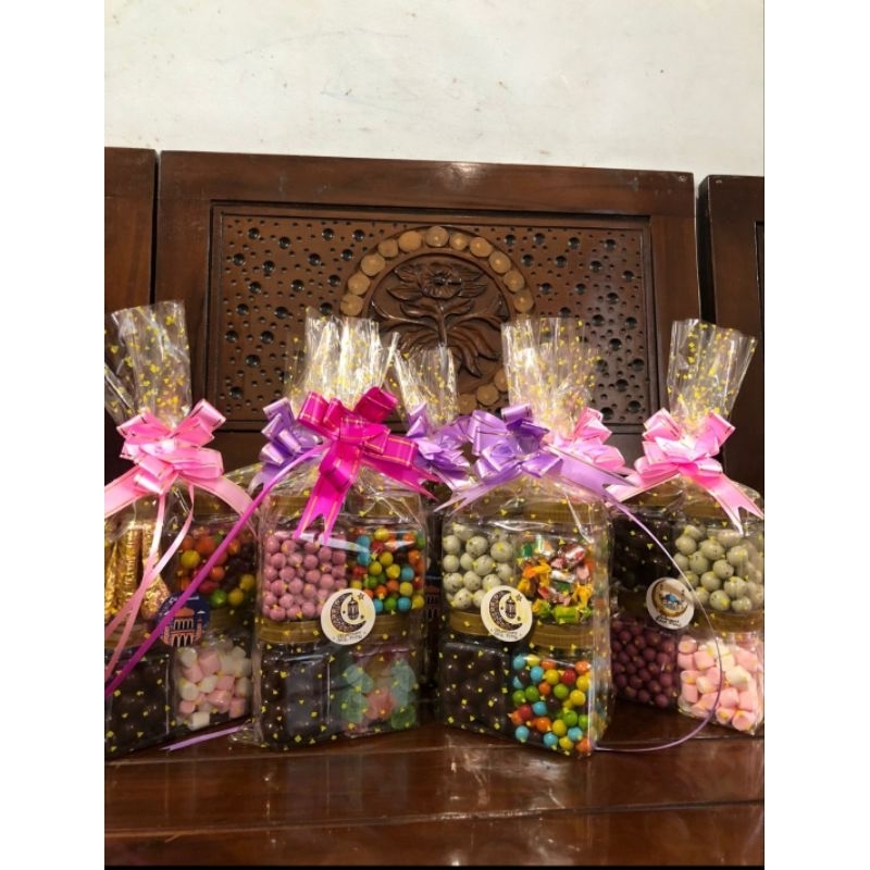 

Parcel coklat 4 susun