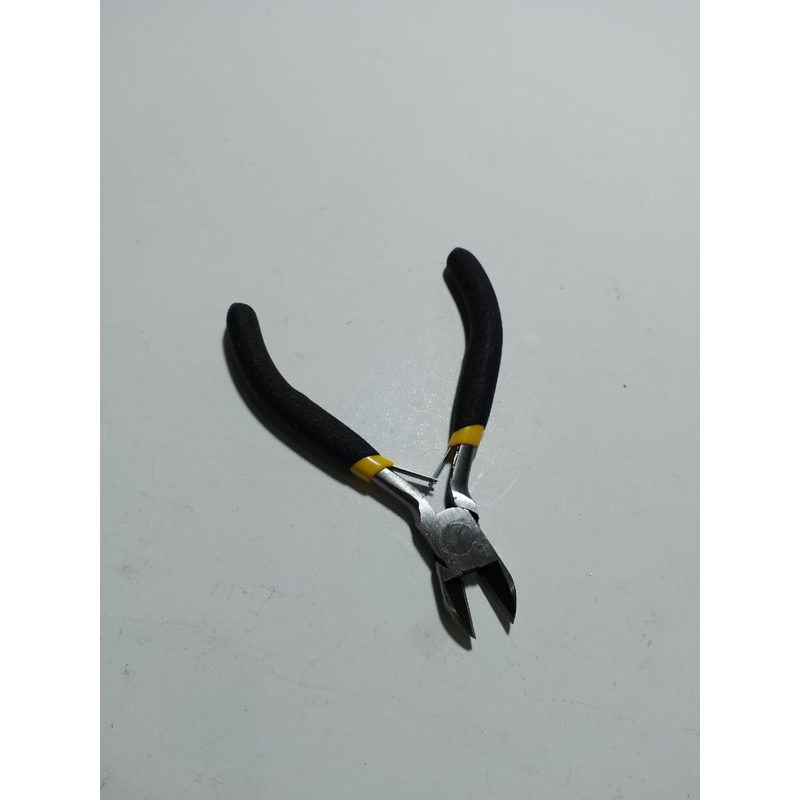 Tang kombinasi potong lancip long nose 4,5” Blitz