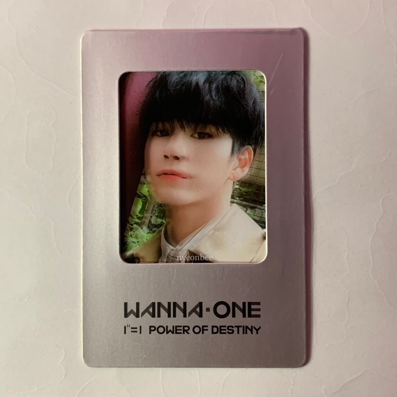 Ong Seongwu POD + Special Gift Wanna One Photocard Bundling