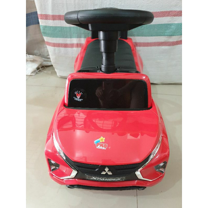 Kendaraan Mainan Anak Mobil MITSUBISHI XPANDER ( WARNA MERAH / RED )