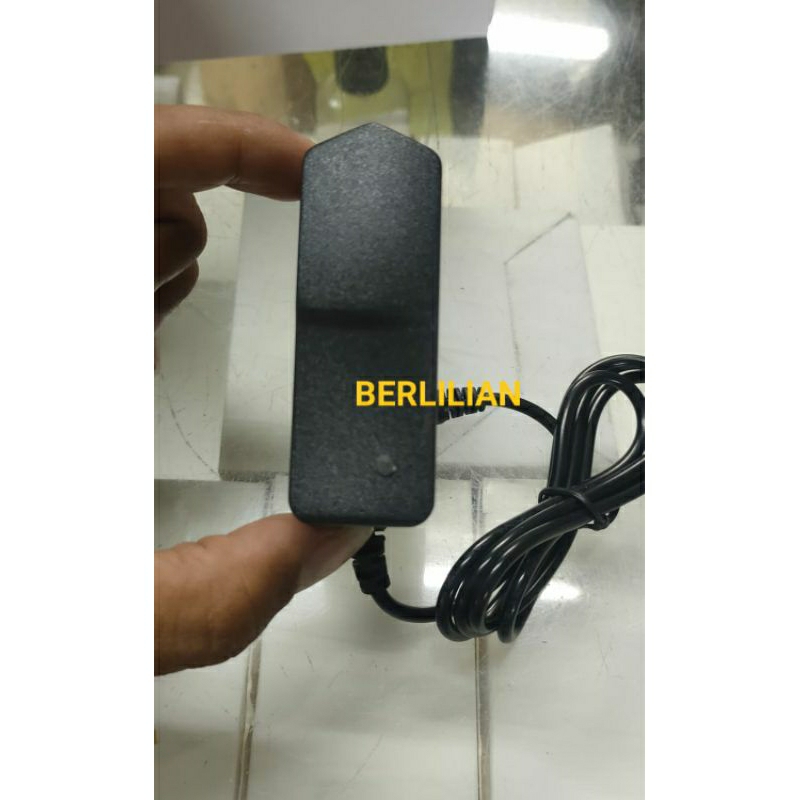 Adaptor DC 5V 2A + Led input AC 100-240V merek M Made in China