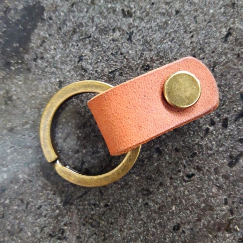 Kait Tali Dompet Kulit Bikers Bahan Kulit Sapi Crazyhorse Dan Ring Baut Antigold