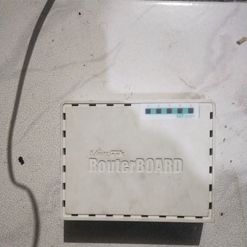 mikrotik rb750r2