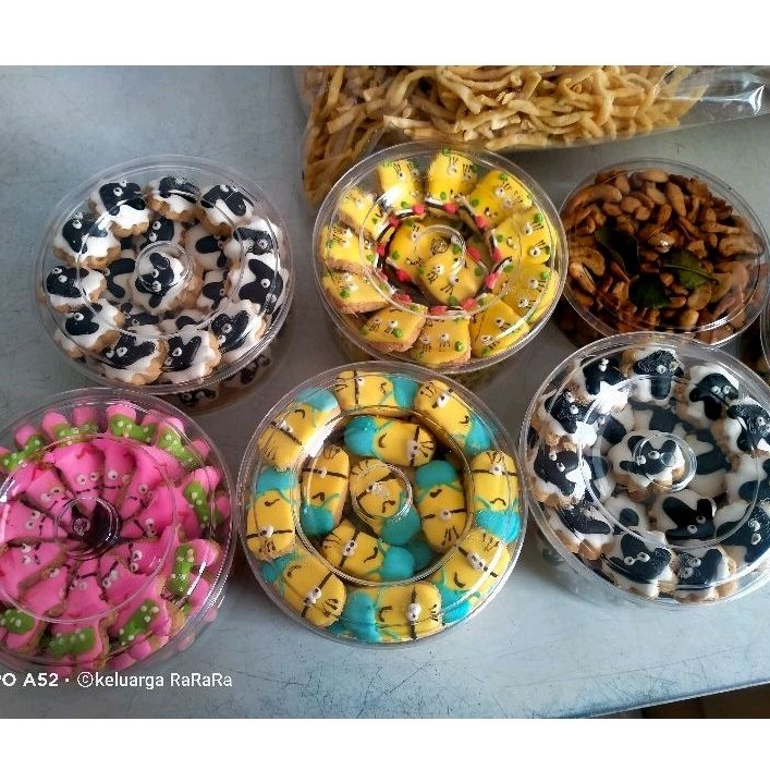 

Kue Lebaran Karakter Cookies Cute