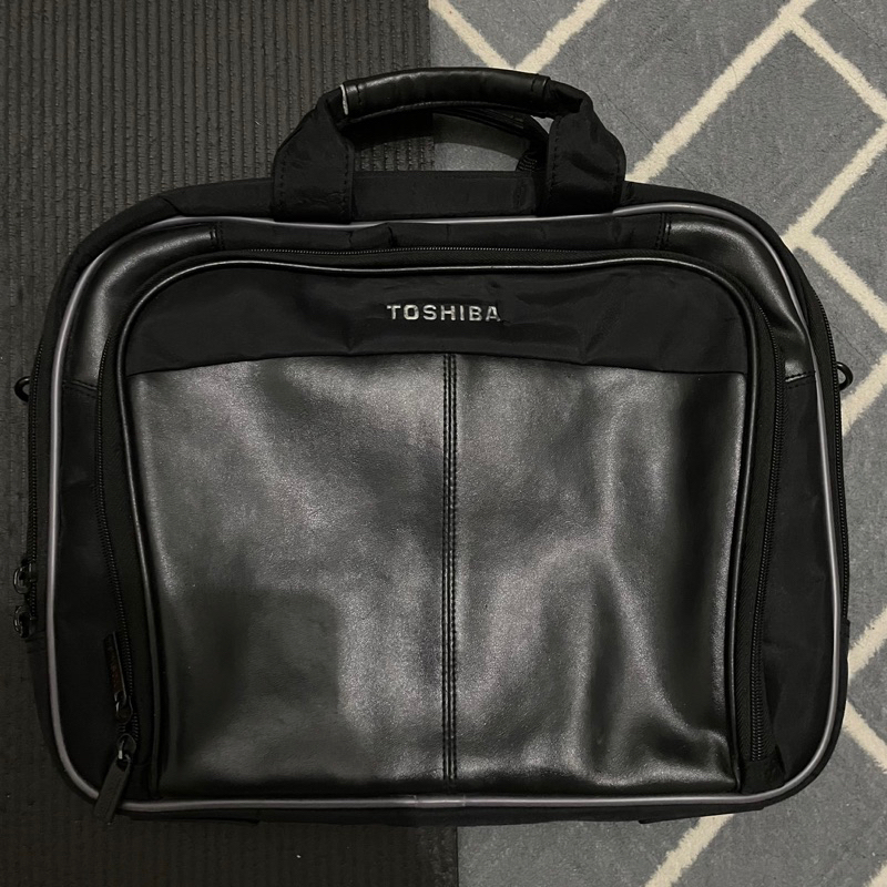 [PRELOVED] Toshiba Tas Laptop 13" Premium Like New