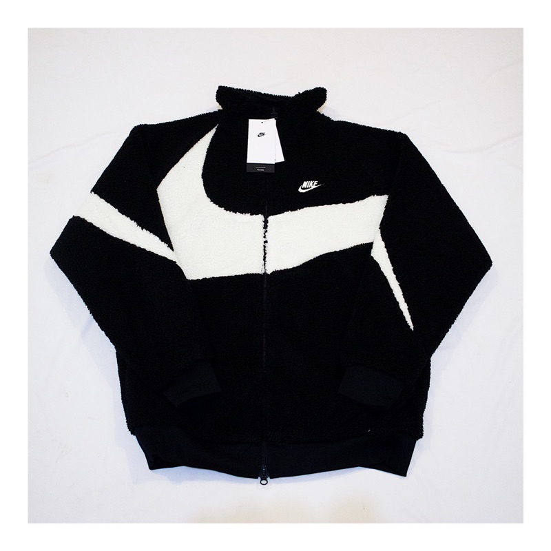 DISKON GILA  Nike Big Swoosh Reversible Jacket