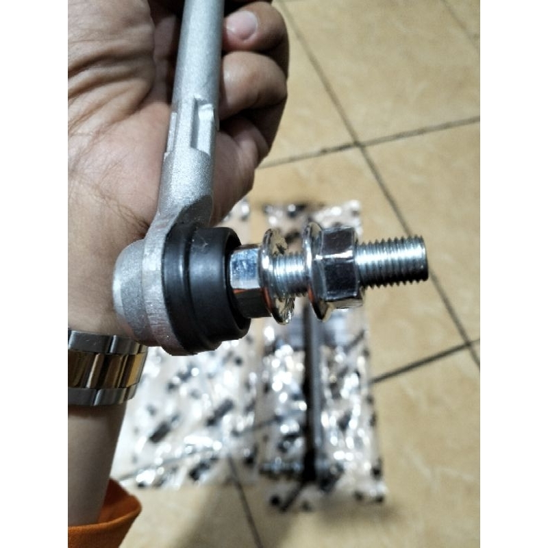 LINK STABILIZER LIVINA