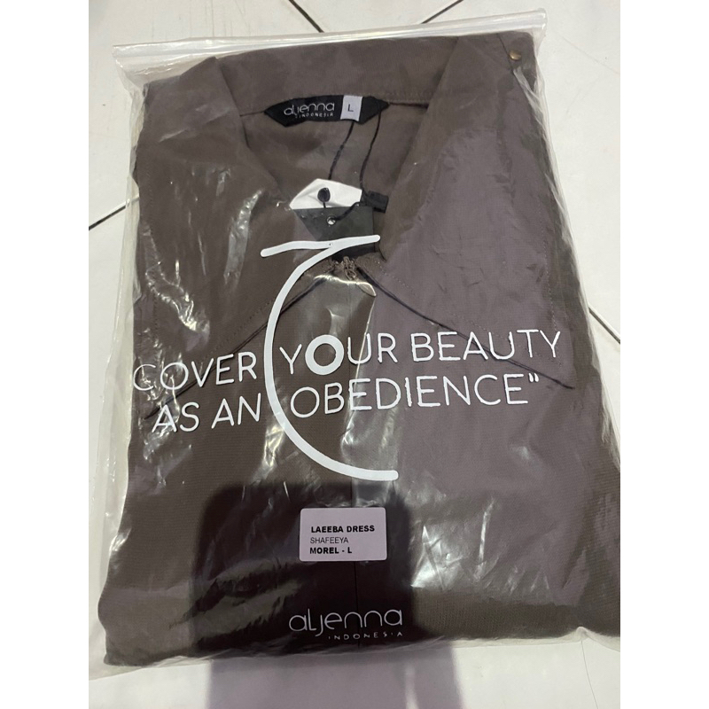 Laeeba Dress Aljenna Morel L