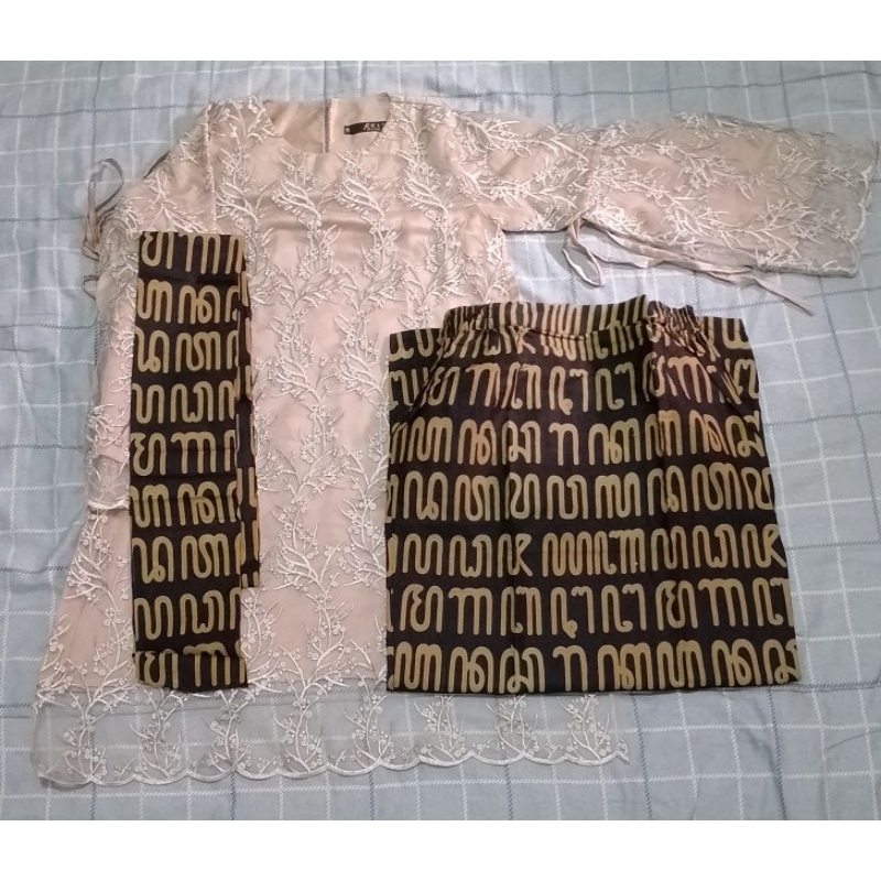 Preloved Setelan Kebaya