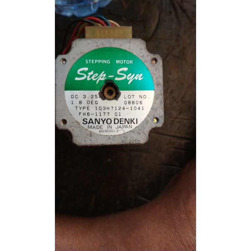 Steper Motor 3A Made In Japan Nema 23
