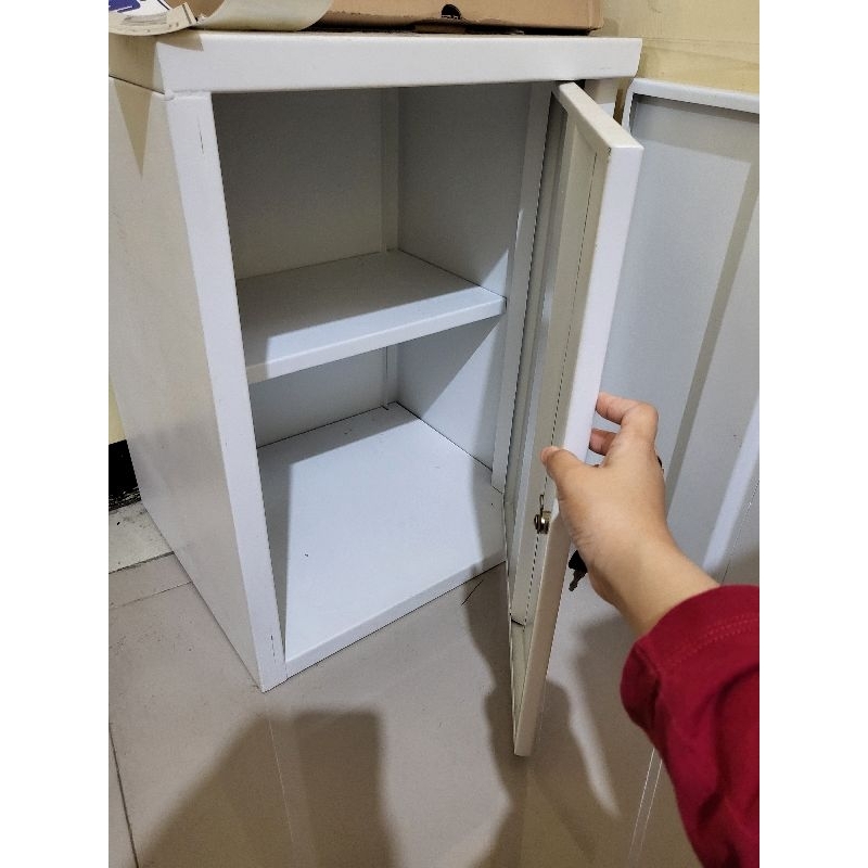 LEMARI NARKOTIK FARMASI DOUBLE PINTU LEMARI BESI NARKOTIK