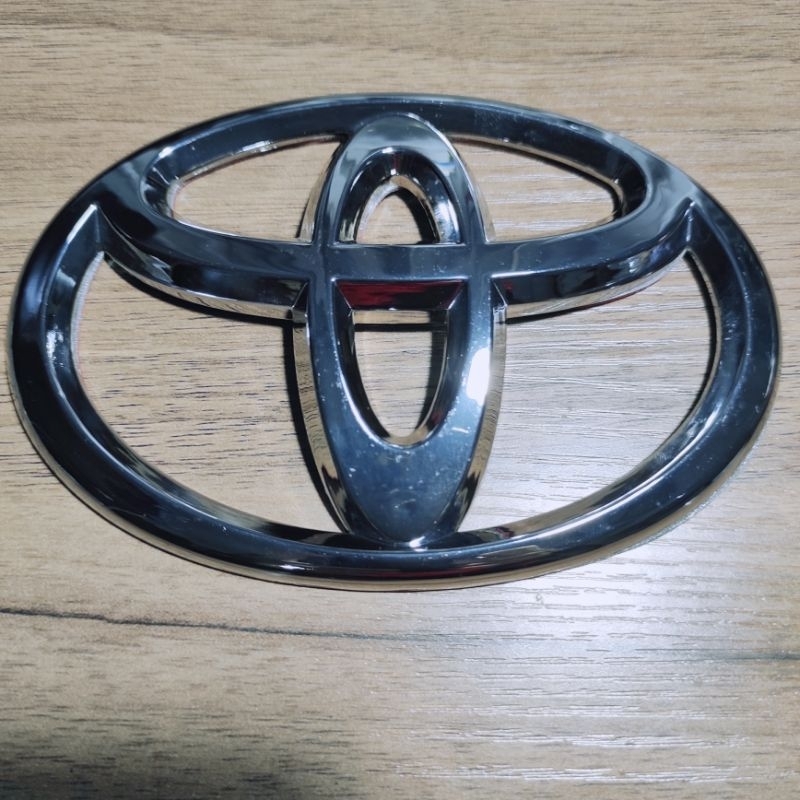 lambang emblem logo bumper grill gril grille depan / belakang semua mobil toyota 12 cm 13 cm 14 cm 15 cm avanza calya rush inova innova fortuner reborn ribon agya tempel chrome CROME