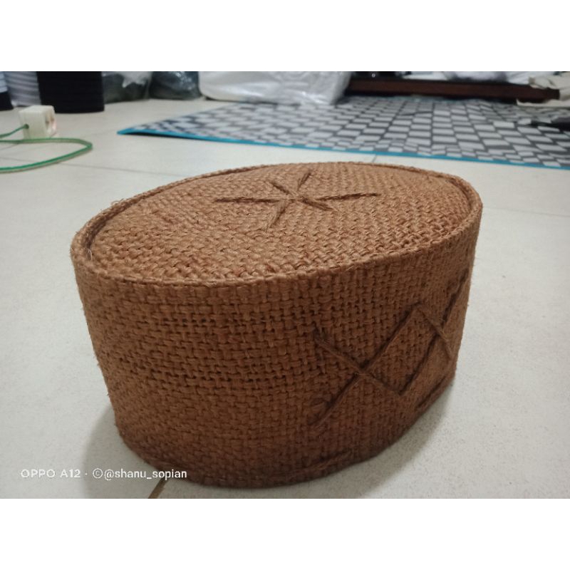 peci rajut anyam goni/peci goni anyam/peci rajut goni/peci santri