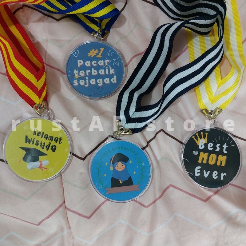 Medali Akrilik Hampers (2 Sisi) Mendali Gift Kado Wisuda Medali Custom