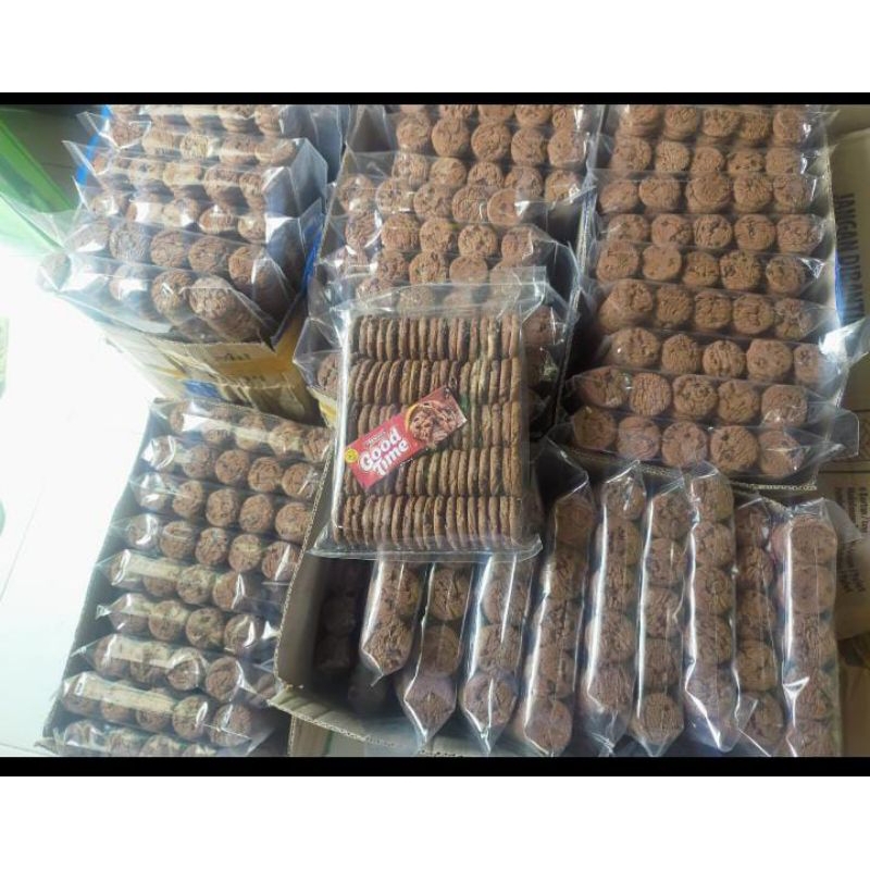 

jajan kiloan/Snack kiloan ukuran 250grm