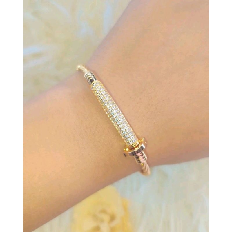 Gelang gold vier