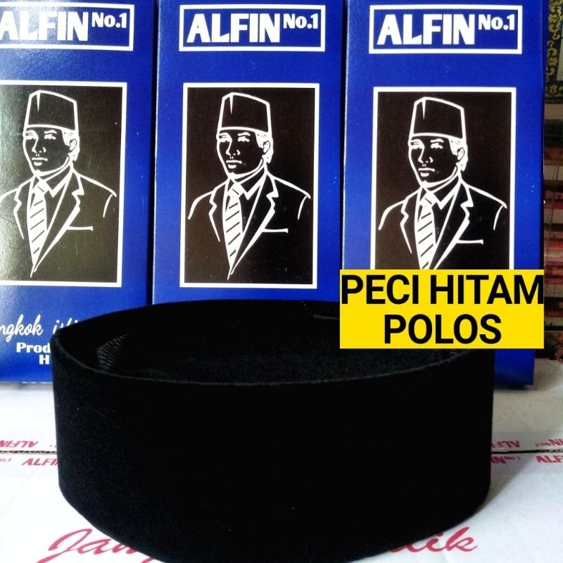 Peci Hitam