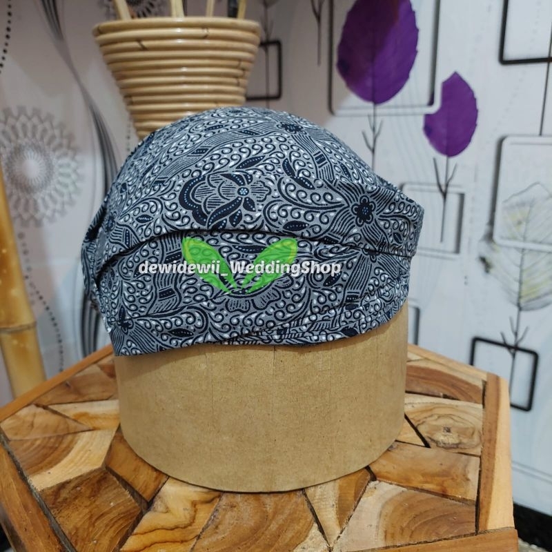 Blangkon Solo Jarik / Bahan Premium - Motif Sido Mukti Silver