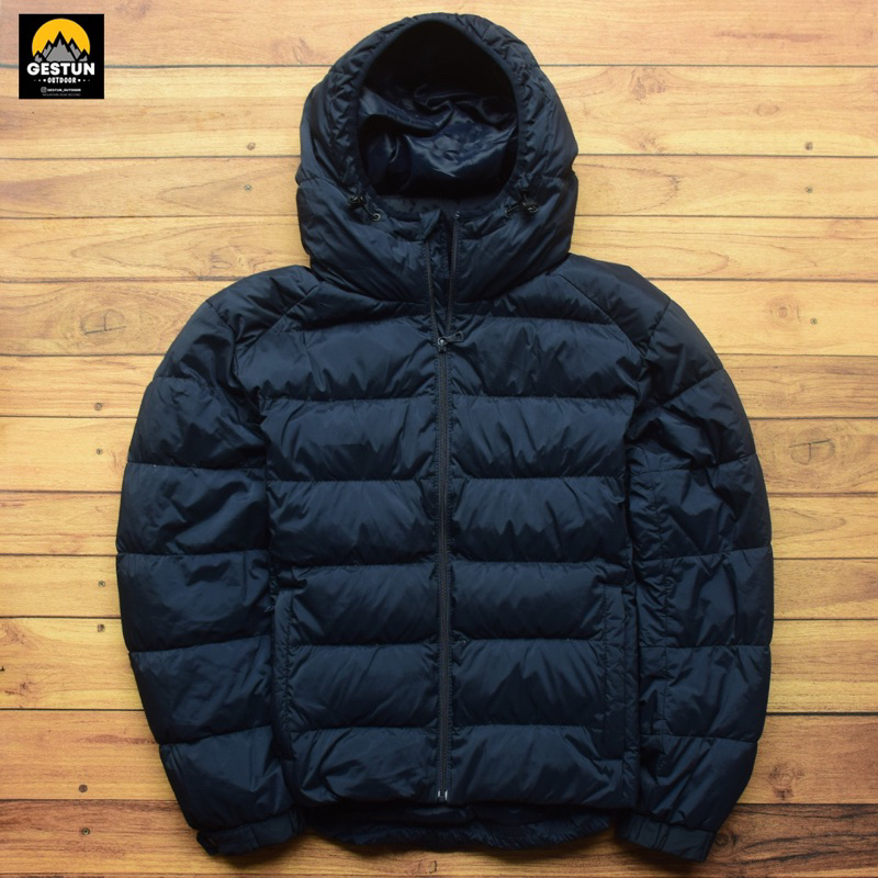 JAKET BULANG UNIQLO SECOND