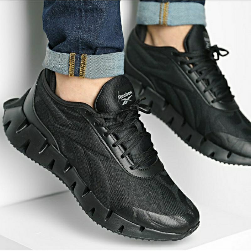 Best Seller Sepatu Running Reebok Zig Dynamica 3 Triple Black GY1479 100% Original