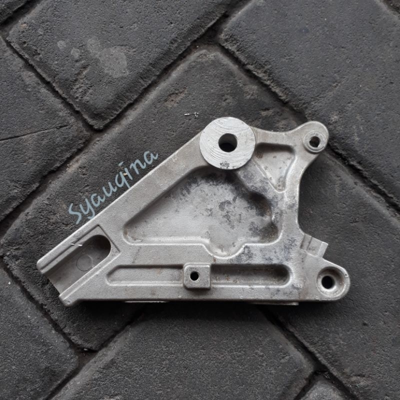 Bracket Dudukan Rem Belakang Kaliper Supra X 125 Second Original