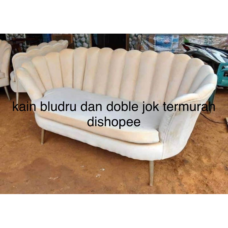 (KURSI KERANG BLUDRU DAN JOK DOBLE) KURSI KERANG MURAH / KURSI PELAMINAN LESTI / KURSI PENGANTIN TER