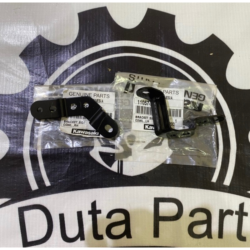 BREKET FAIRING SAMPING SET KANAN KIRI KAWASAKI ZX25R ZX-25R ORIGINAL