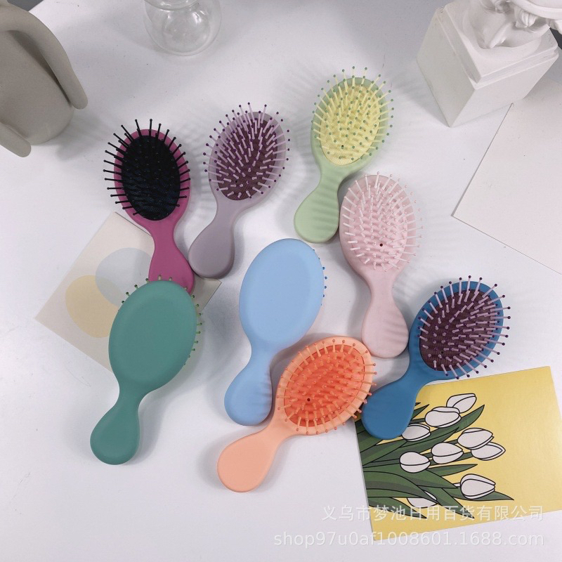 Sisir Gagang Anak Karakter Bentuk Oval Anti Kusut Warna Pastel Bahan Silikon