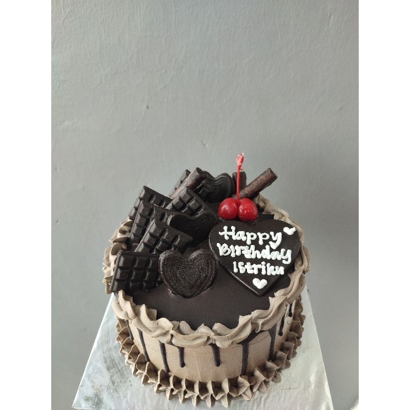

birthday cake / korean cake / korean bento cake / bento cake / kue ulang tahun / blackforest